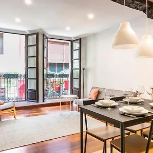 Siete Calles / Art Apartment